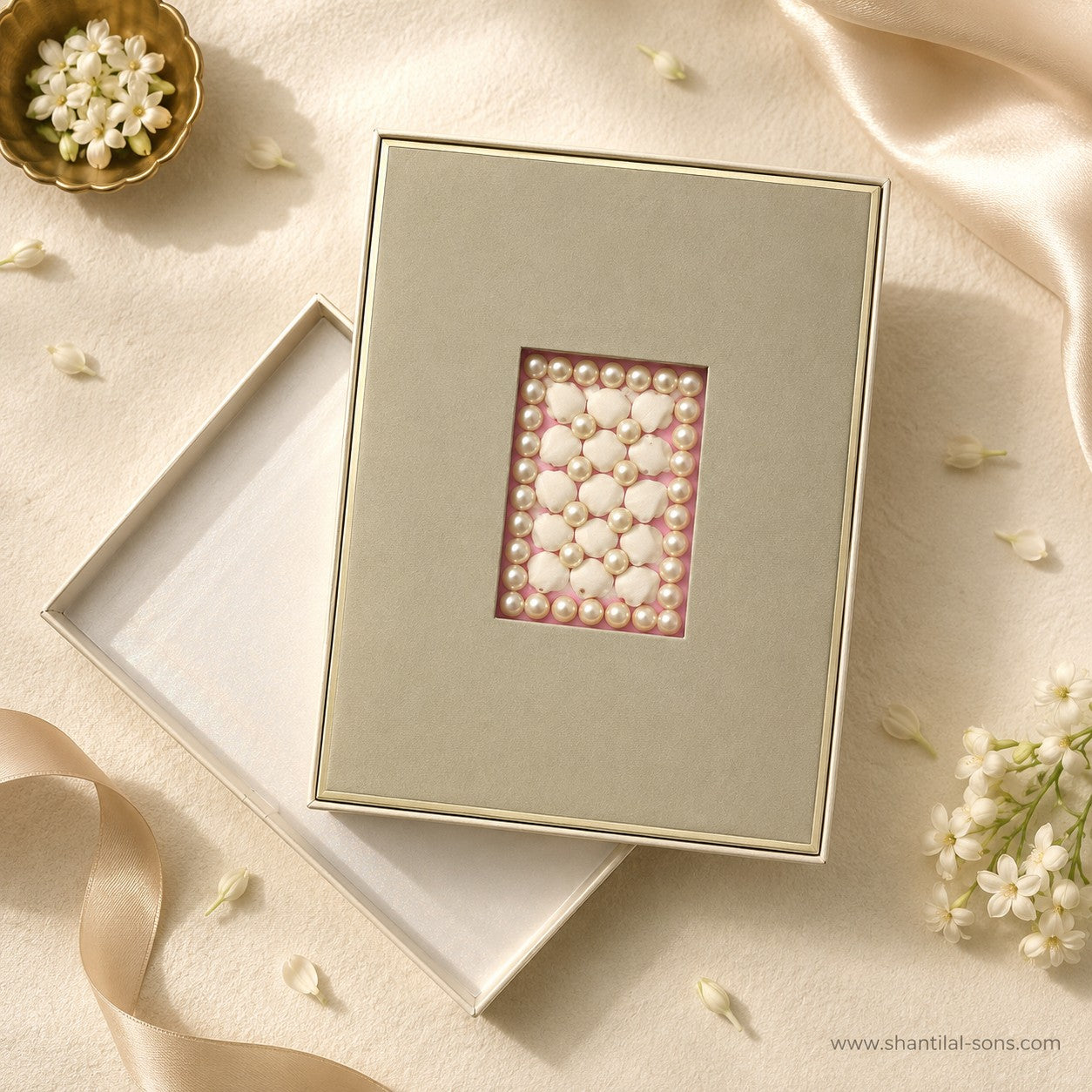 Premium Cloth Invitation Box |SS-3513