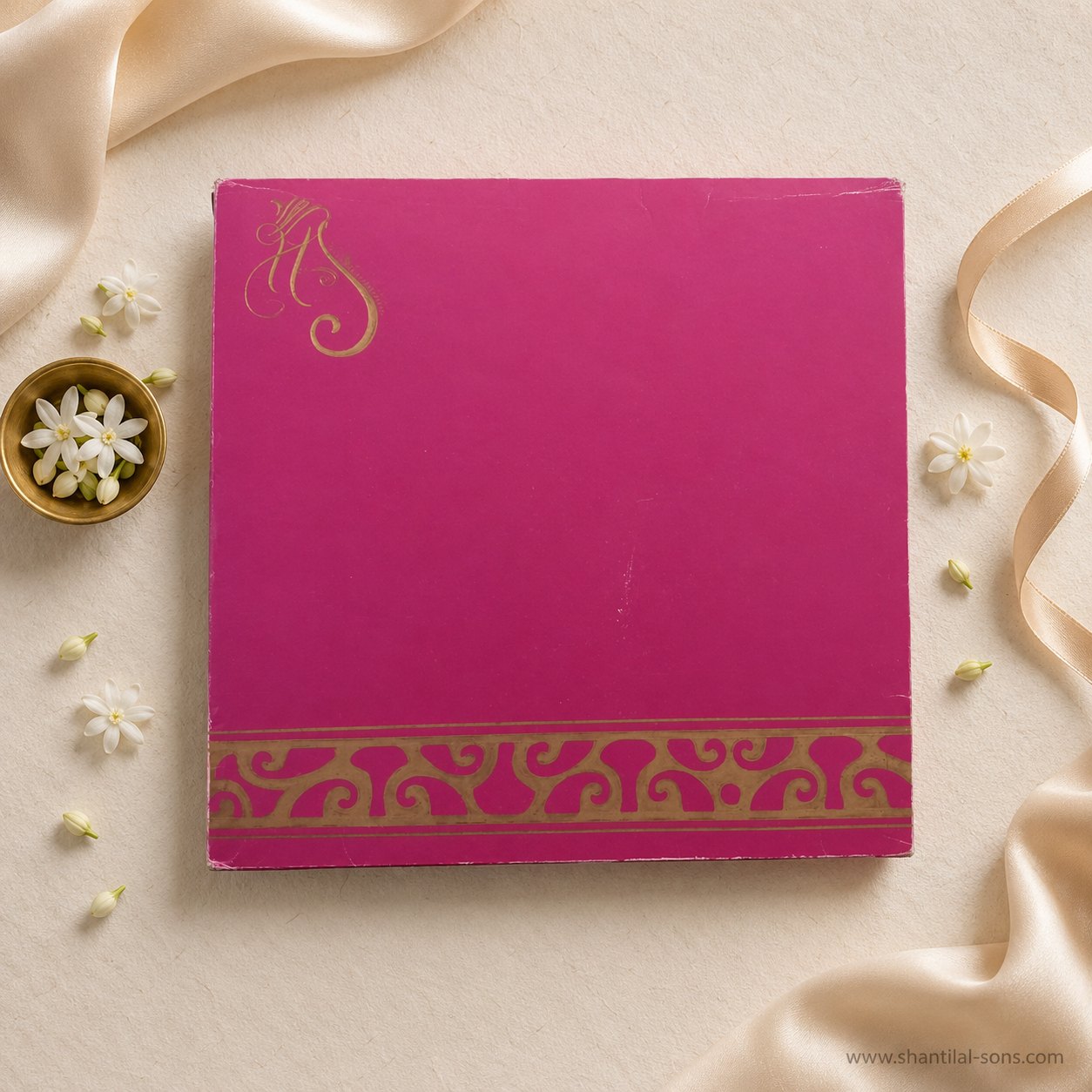 Traditional Cloth Wedding Invitation Box |SS-3520