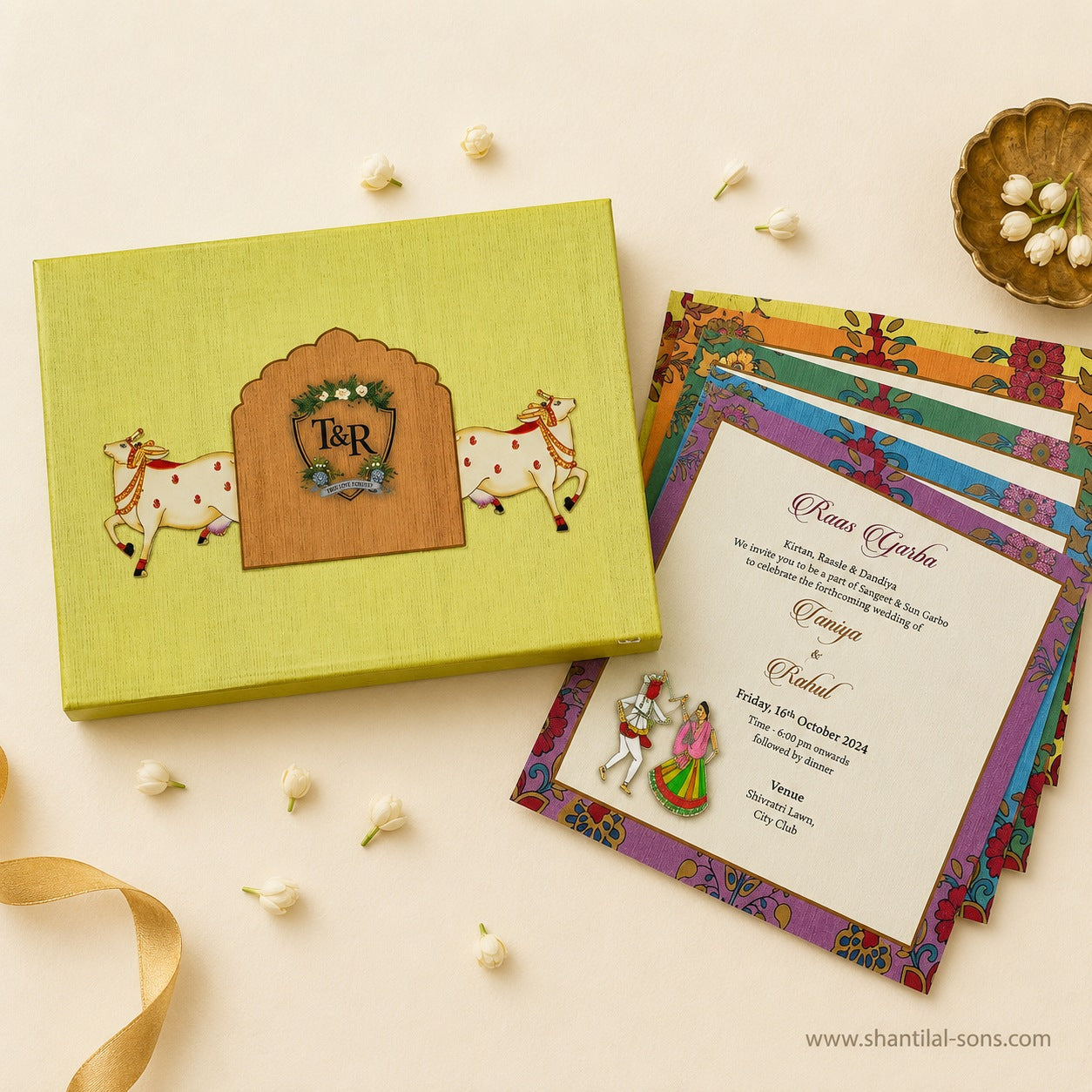 Traditional Box Wedding Invitation | SS-8103